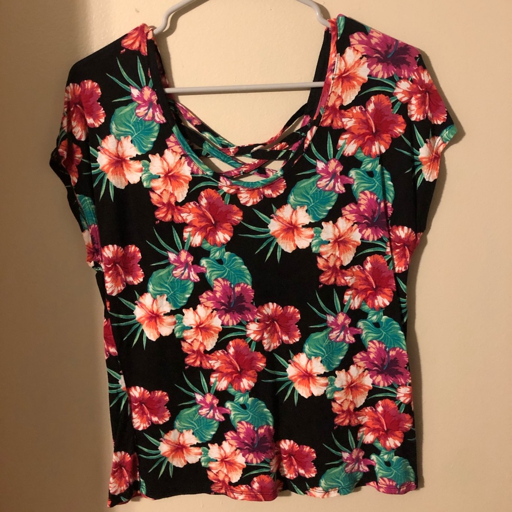 Zumiez Empyre Hawaiian T-shirt size small